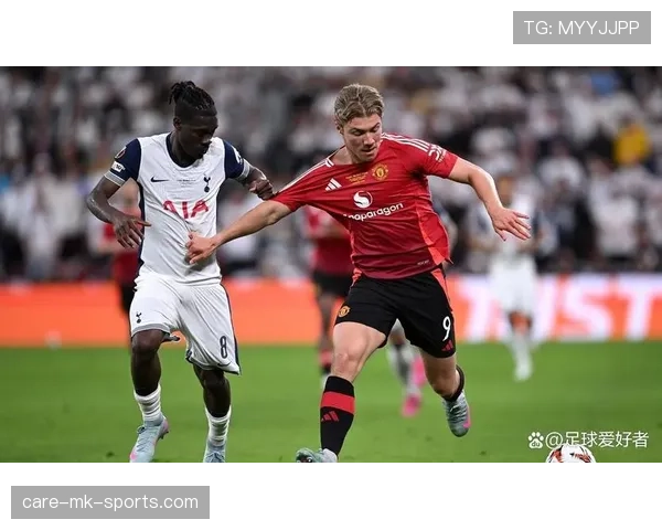 曼联复兴进程仍未完成，短期目标与长期规划的协调面临考验